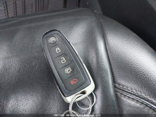 Ford Escape Titanium 2017 1FMCU9J96HUB18928 Image 11
