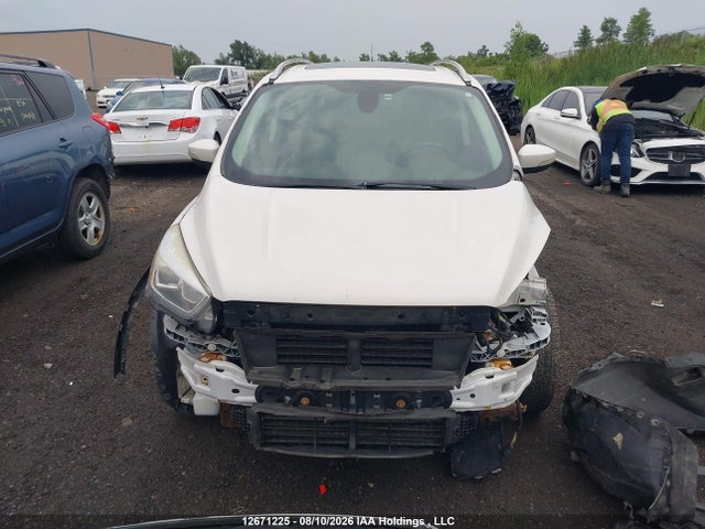 Ford Escape Titanium 2017 1FMCU9J96HUB18928 Image 13