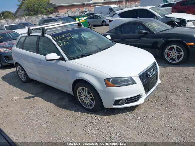 12671231 :رقم المزاد ، WAUMFCFM1BA023146 vin ، 2011 Audi A3 Premium Plus مزاد بيع