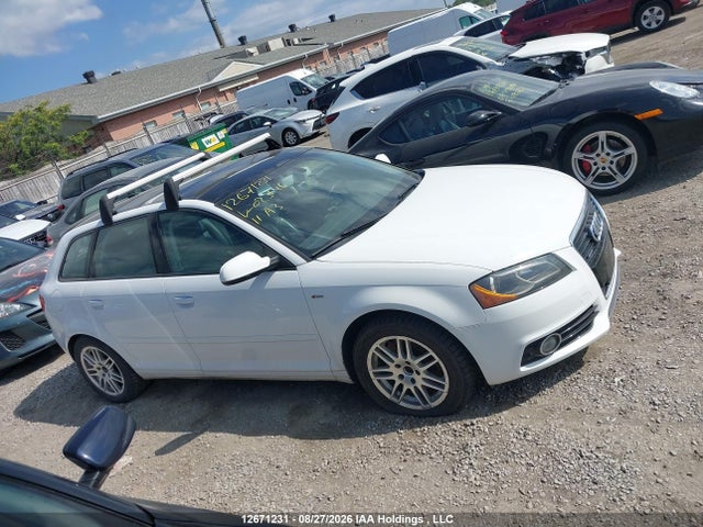 Aukcja sprzedaży 2011 Audi A3 Premium Plus, vin: WAUMFCFM1BA023146, numer aukcji: 12671231