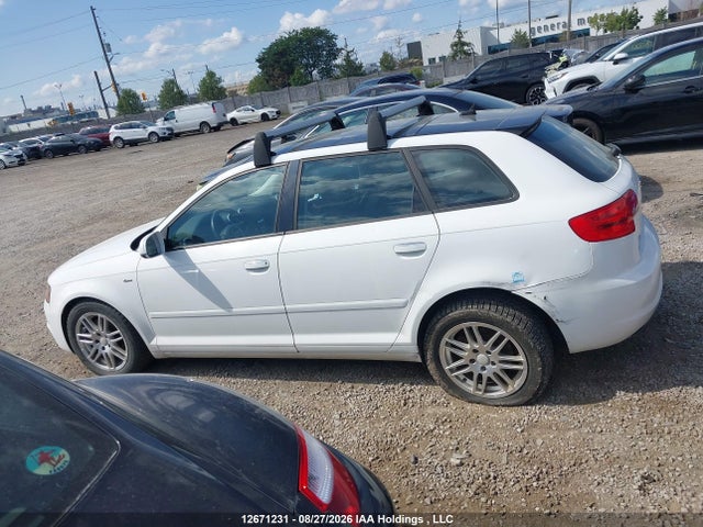 Aukcja sprzedaży 2011 Audi A3 Premium Plus, vin: WAUMFCFM1BA023146, numer aukcji: 12671231