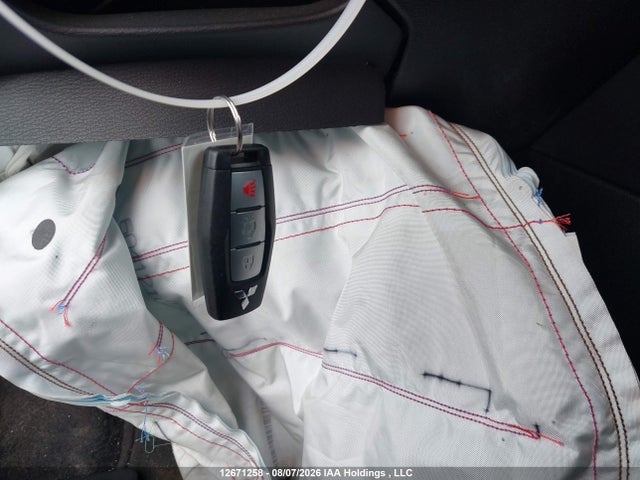 JA4J4UA84RZ635519 Mitsubishi Outlander Es
