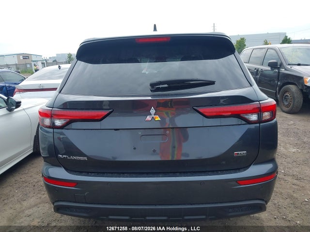 JA4J4UA84RZ635519 Mitsubishi Outlander Es