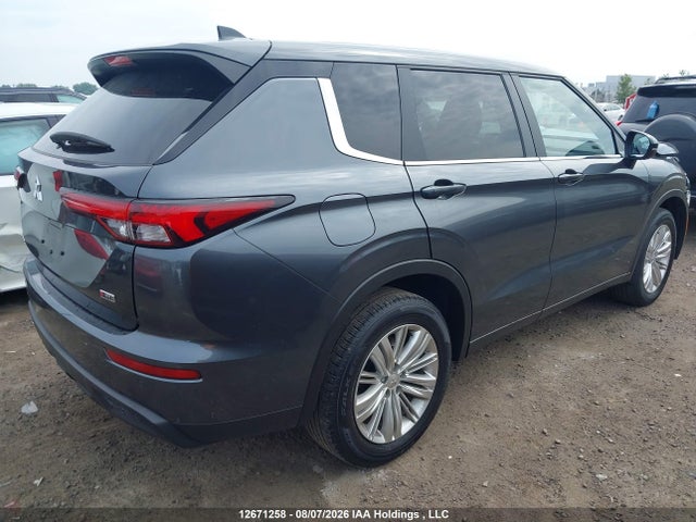 JA4J4UA84RZ635519 Mitsubishi Outlander Es