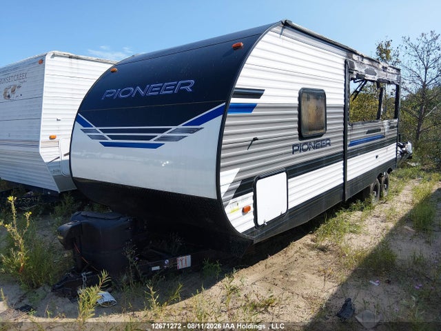 5SFPB3227NE493546 Heartland Pioneer