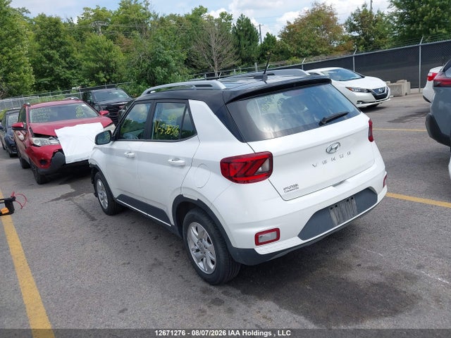 Hyundai Venue Preferred W/two-tone 2025 KMHRC8A35SU358370 Image 3