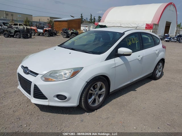 Ford FOCUS SE 2014 1FADP3K20EL342055 Image 2