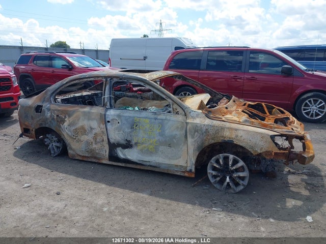 3VWD67AJ3GM283112 Volkswagen Jetta