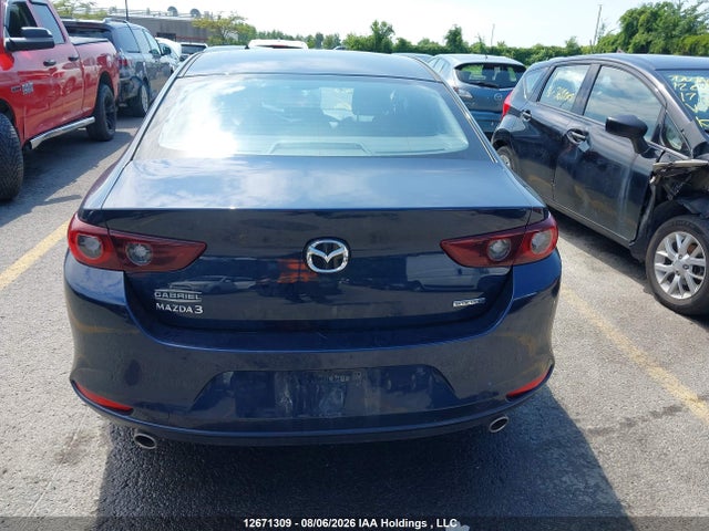 JM1BPACM6R1701867 Mazda 3