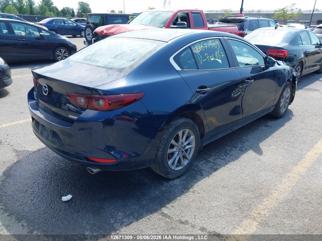 2024 Mazda 3 მანქანა იყიდება აუქციონზე, vin: JM1BPACM6R1701867, აუქციონის ნომერი: 12671309