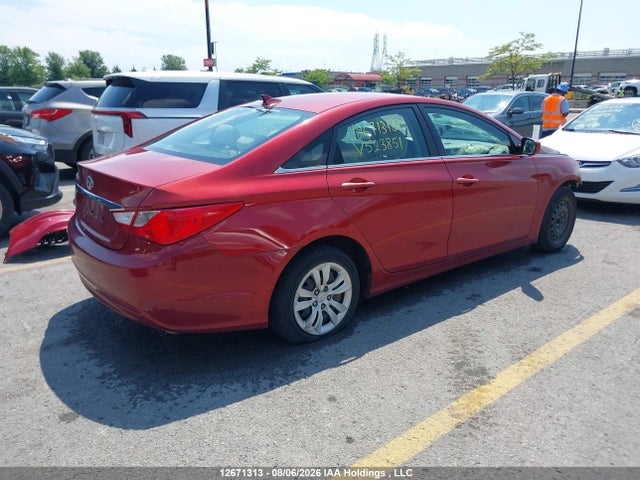 2013 Hyundai Sonata Gl მანქანა იყიდება აუქციონზე, vin: 5NPEB4AC9DH523851, აუქციონის ნომერი: 12671313
