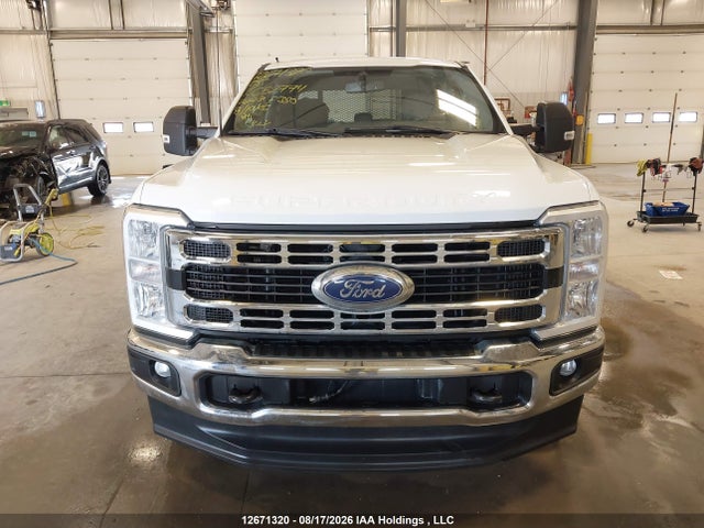 Ford F350 Super Duty 2023 1FT8W3BN9PEC52774 Image 10