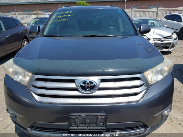 12671323 :رقم المزاد ، 5TDBK3EH5BS044577 vin ، 2011 Toyota Highlander Se مزاد بيع