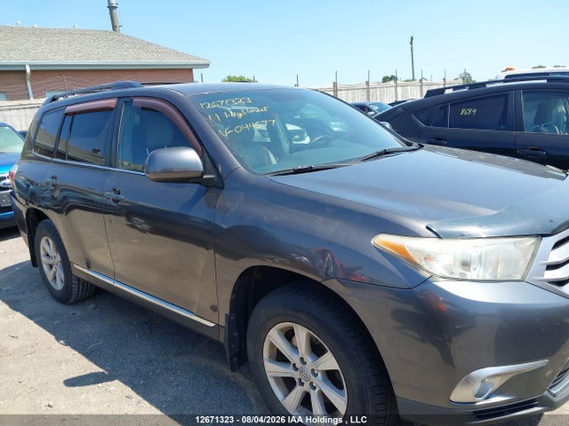 12671323 :رقم المزاد ، 5TDBK3EH5BS044577 vin ، 2011 Toyota Highlander Se مزاد بيع