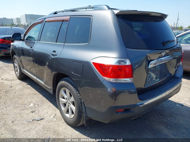 12671323 :رقم المزاد ، 5TDBK3EH5BS044577 vin ، 2011 Toyota Highlander Se مزاد بيع