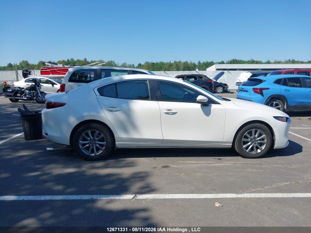 Mazda 3 Preferred 2025 JM1BPACM7S1793271 Image 13
