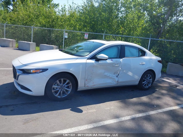 Mazda 3 Preferred 2025 JM1BPACM7S1793271 Image 14
