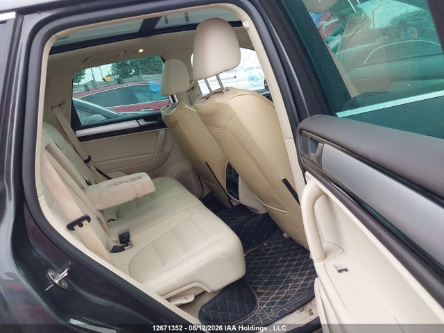 Aukcja sprzedaży 2014 Volkswagen Touareg, vin: WVGEF9BP2ED002444, numer aukcji: 12671352