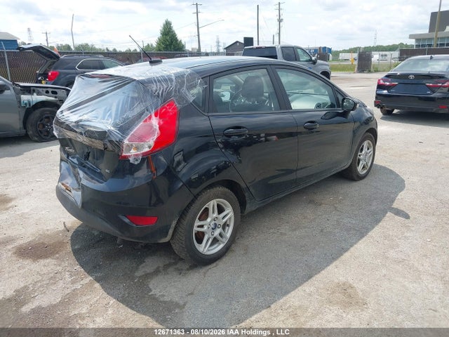 Ford FIESTA SE 2018 3FADP4EJ8JM110918 Image 4