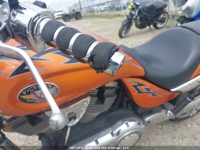 2006 Victory Motorcycles Hammer მანქანა იყიდება აუქციონზე, vin: 5VPHB26C063004519, აუქციონის ნომერი: 12671367