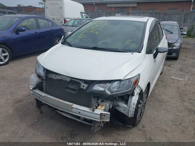 Honda Fit 2015 3HGGK5G83FM108329 Image 2