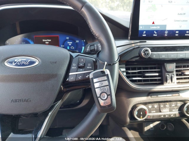 Продажа на аукционе авто 2022 Ford Escape Titanium Hybrid, vin: 1FMCU9DZ5NUA49351, номер лота: 12671388