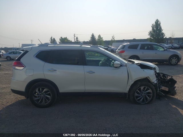 2015 Nissan Rogue S/sl/sv მანქანა იყიდება აუქციონზე, vin: 5N1AT2MV0FC804413, აუქციონის ნომერი: 12671392