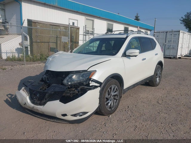 2015 Nissan Rogue S/sl/sv მანქანა იყიდება აუქციონზე, vin: 5N1AT2MV0FC804413, აუქციონის ნომერი: 12671392