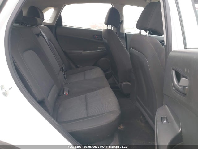 KM8K1CABXNU815535 Hyundai Kona Se