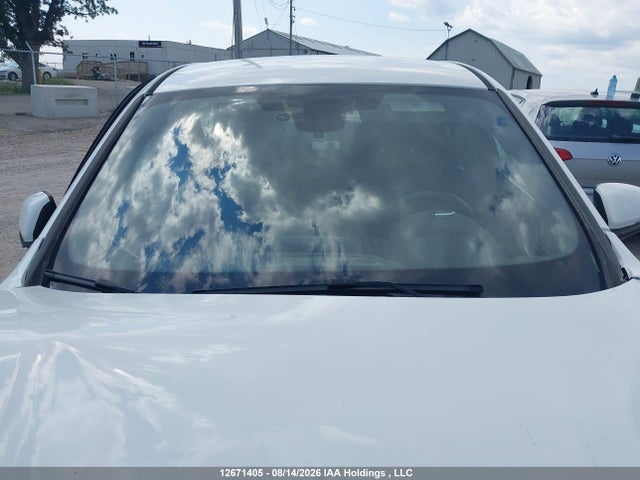 WBXHT3C37J5L28573 BMW X1 Xdrive28i