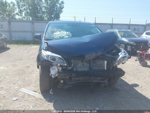 12671412 :رقم المزاد ، 5TDYZ3DC8LS073911 vin ، 2020 Toyota Sienna Xle V6 مزاد بيع