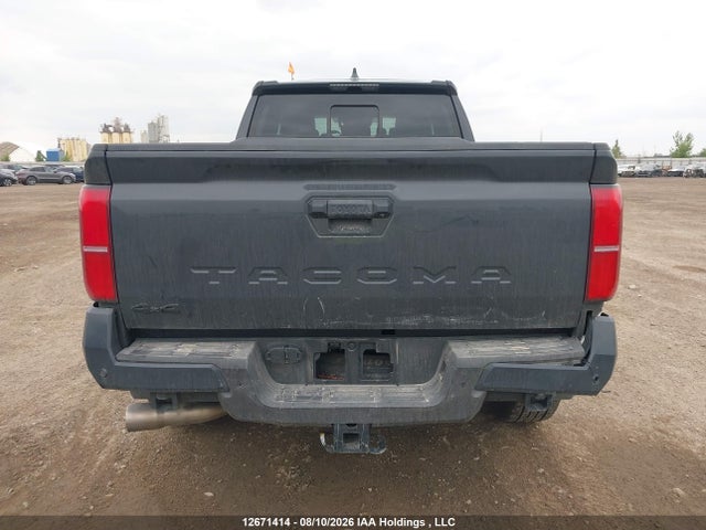 3TYLB5JN3TT121299 Toyota Tacoma 4x4 8a
