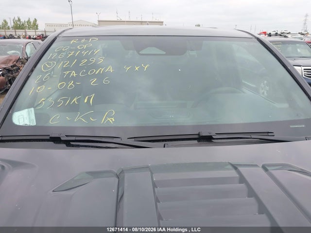 3TYLB5JN3TT121299 Toyota Tacoma 4x4 8a