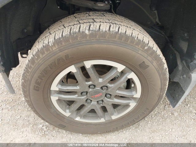 3TYLB5JN3TT121299 Toyota Tacoma 4x4 8a