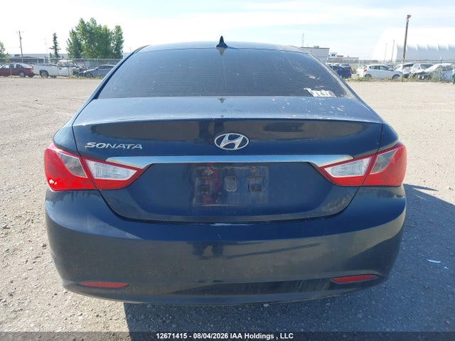 2012 Hyundai Sonata Gls მანქანა იყიდება აუქციონზე, vin: 5NPEB4AC3CH311090, აუქციონის ნომერი: 12671415