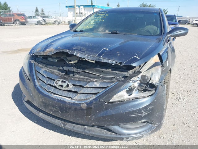 2012 Hyundai Sonata Gls მანქანა იყიდება აუქციონზე, vin: 5NPEB4AC3CH311090, აუქციონის ნომერი: 12671415