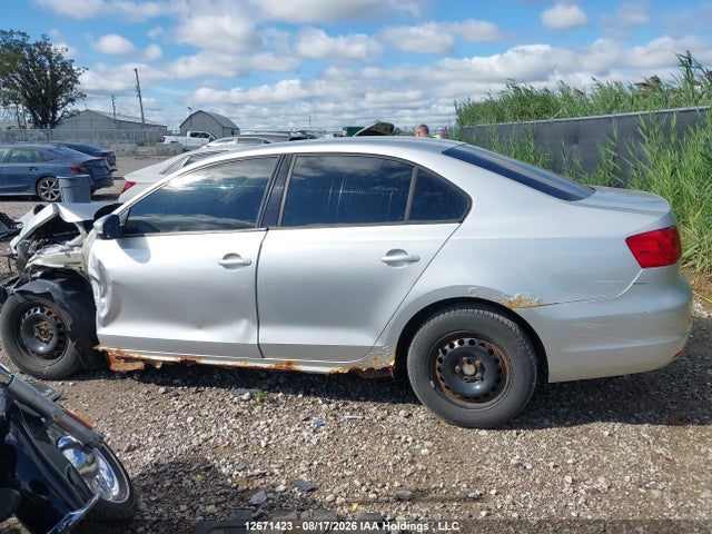 Продажа на аукционе авто 2011 Volkswagen Jetta 2.0l Comfortline, vin: 3VWDK7AJ6BM311473, номер лота: 12671423