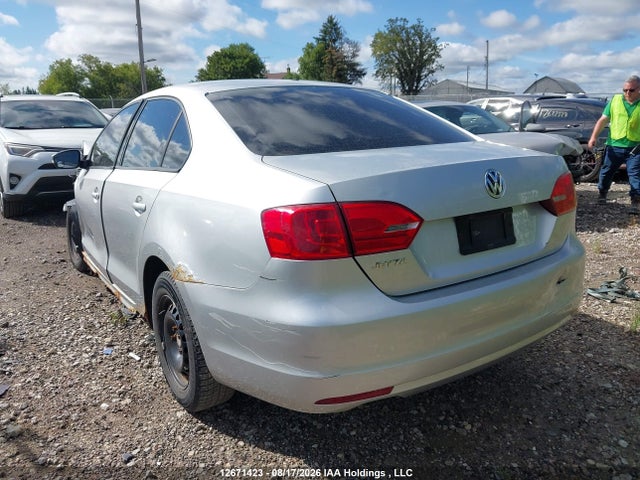 Продажа на аукционе авто 2011 Volkswagen Jetta 2.0l Comfortline, vin: 3VWDK7AJ6BM311473, номер лота: 12671423