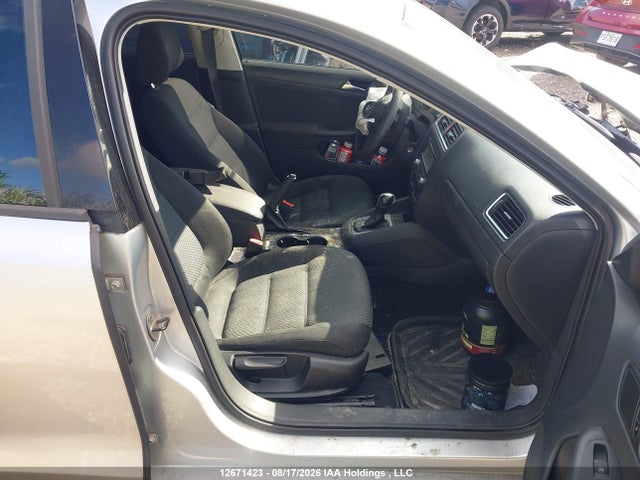 Продажа на аукционе авто 2011 Volkswagen Jetta 2.0l Comfortline, vin: 3VWDK7AJ6BM311473, номер лота: 12671423