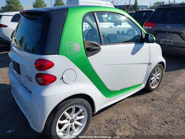 Продаж на аукціоні авто 2016 Smart Fortwo, vin: WMEEJ9AAXGK842603, номер лоту: 12671451