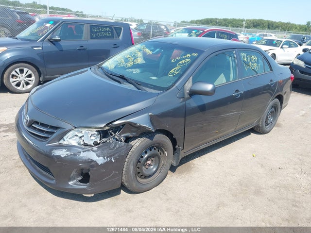 2013 Toyota Corolla S/le მანქანა იყიდება აუქციონზე, vin: 2T1BU4EE9DC933951, აუქციონის ნომერი: 12671484
