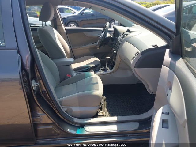 2013 Toyota Corolla S/le მანქანა იყიდება აუქციონზე, vin: 2T1BU4EE9DC933951, აუქციონის ნომერი: 12671484