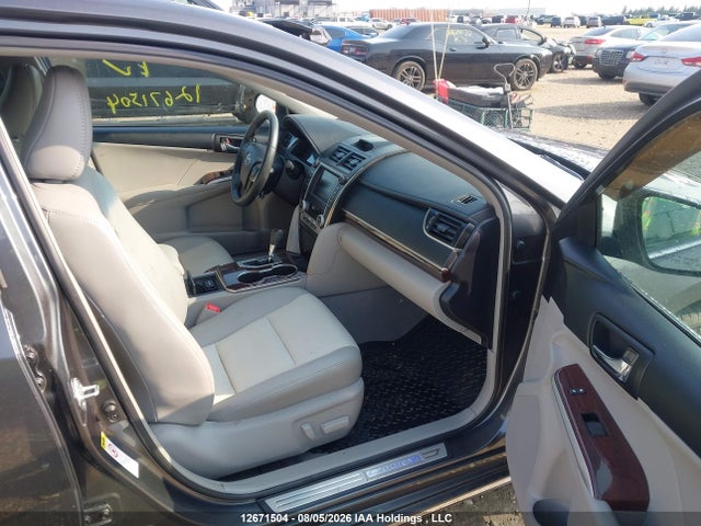 12671504 :رقم المزاد ، 4T1BK1FK9CU008091 vin ، 2012 Toyota Camry Se/xle مزاد بيع