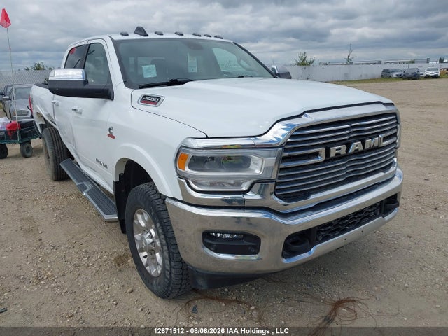 2022 Ram 2500 Laramie მანქანა იყიდება აუქციონზე, vin: 3C6UR5FL7NG335515, აუქციონის ნომერი: 12671512