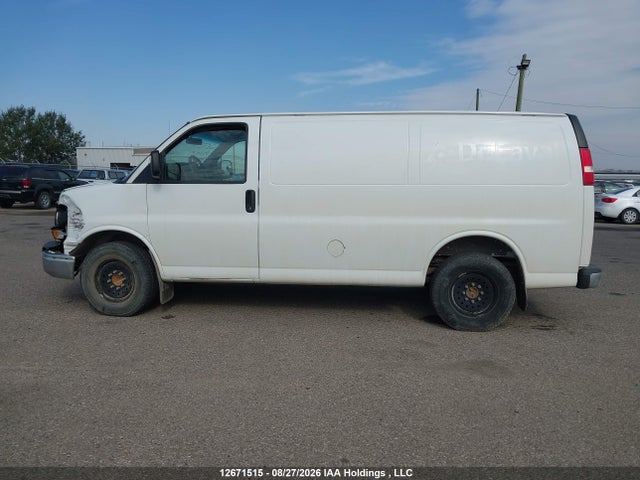 GMC Savana G2500 2015 1GTW7FCF5F1242469 Image 14
