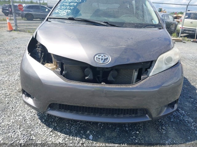 2011 Toyota Sienna Le 8 Passenger მანქანა იყიდება აუქციონზე, vin: 5TDKK3DC3BS146398, აუქციონის ნომერი: 12671529