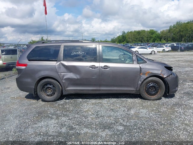 2011 Toyota Sienna Le 8 Passenger მანქანა იყიდება აუქციონზე, vin: 5TDKK3DC3BS146398, აუქციონის ნომერი: 12671529