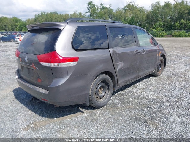 2011 Toyota Sienna Le 8 Passenger მანქანა იყიდება აუქციონზე, vin: 5TDKK3DC3BS146398, აუქციონის ნომერი: 12671529