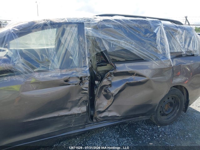 2011 Toyota Sienna Le 8 Passenger მანქანა იყიდება აუქციონზე, vin: 5TDKK3DC3BS146398, აუქციონის ნომერი: 12671529
