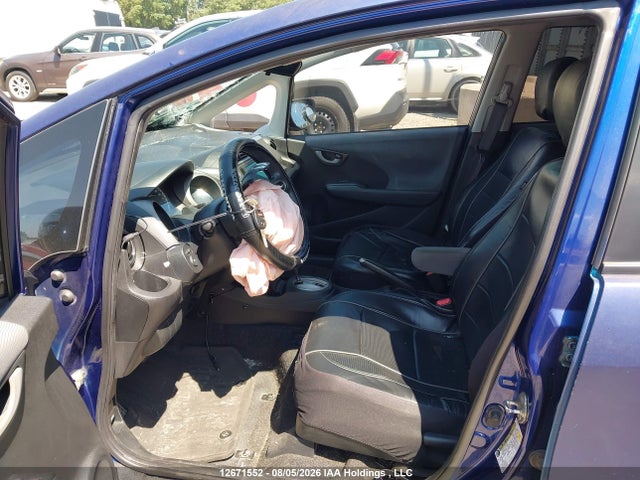 12671552 :رقم المزاد ، JHMGE8H53BC800340 vin ، 2011 Honda Fit Lx مزاد بيع